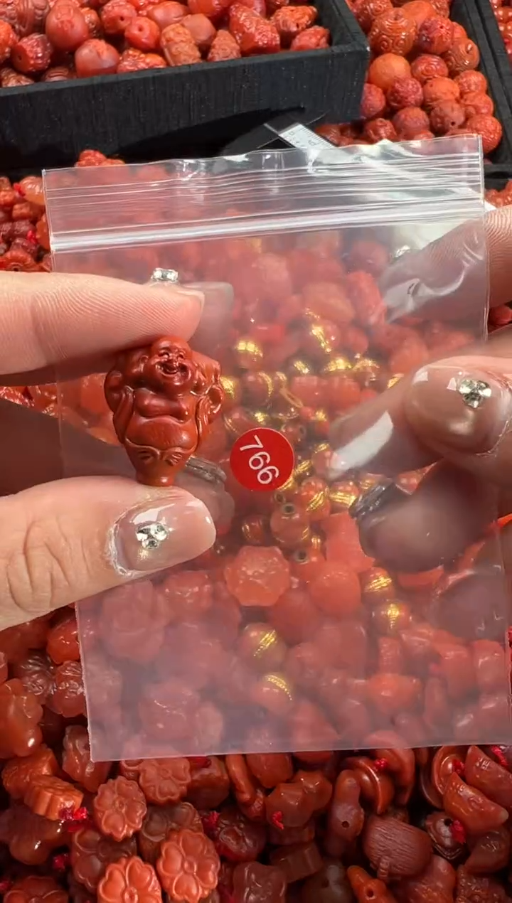 【闪购商品】南红玛瑙颈饰未镶嵌2