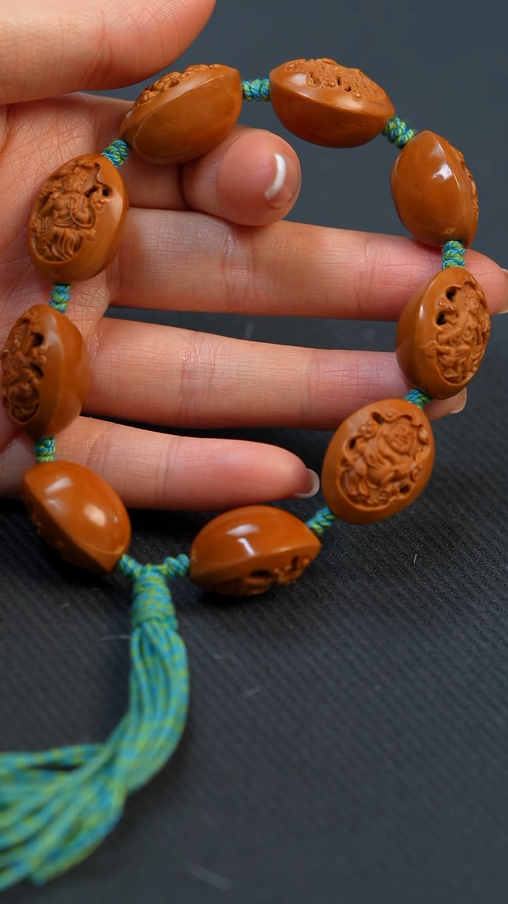 【闪购商品】橄榄核手串祥云万佛
