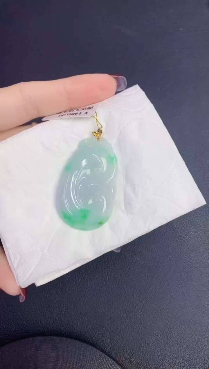 颈饰18K金镶嵌翡翠缅甸天然翡翠a货