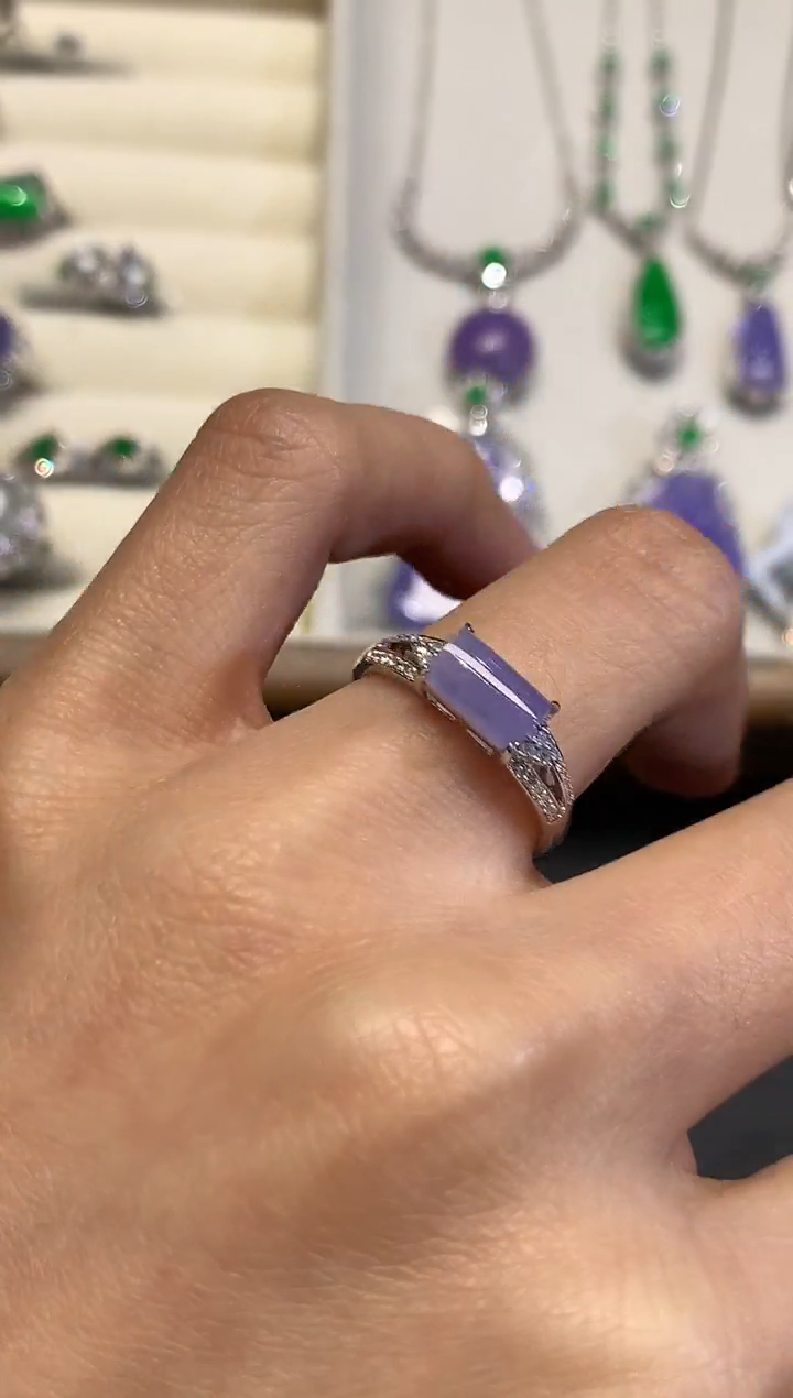 【闪购商品】翡翠戒指18K金镶嵌1093  