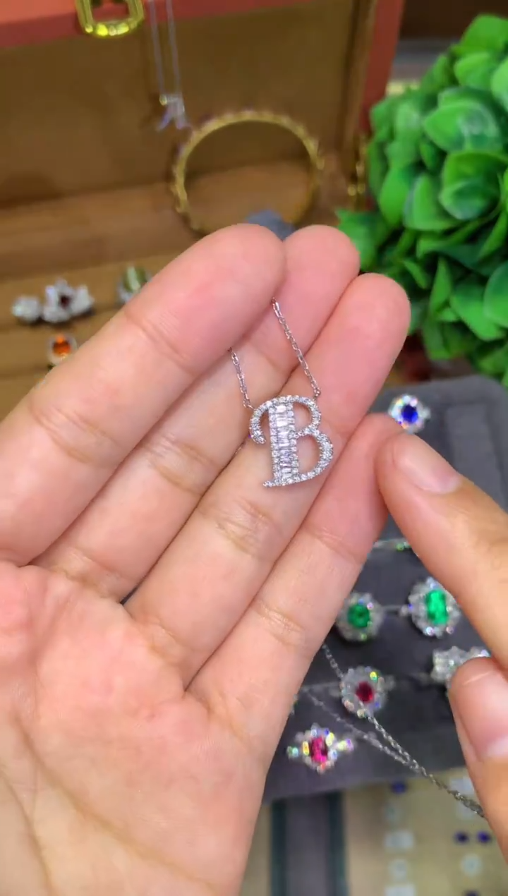 项链18K金镶嵌钻石11111