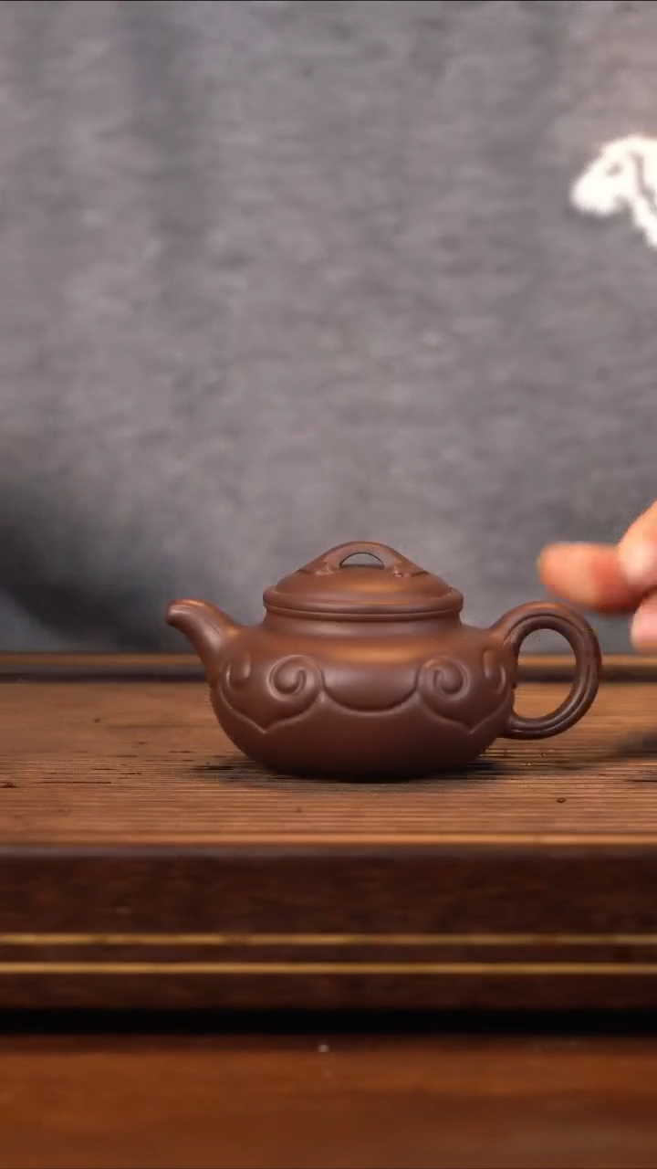 茶壶紫砂底槽青如意