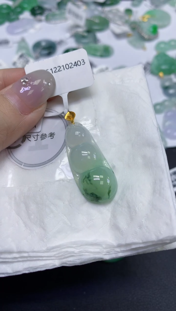 颈饰18K金镶嵌翡翠天然缅甸翡翠A货百元以上9元证书费自理