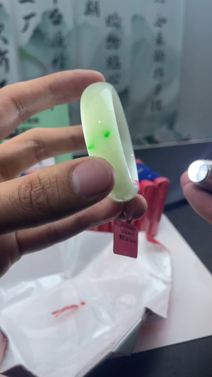 【闪购商品】翡翠手镯未镶嵌10翡翠手镯