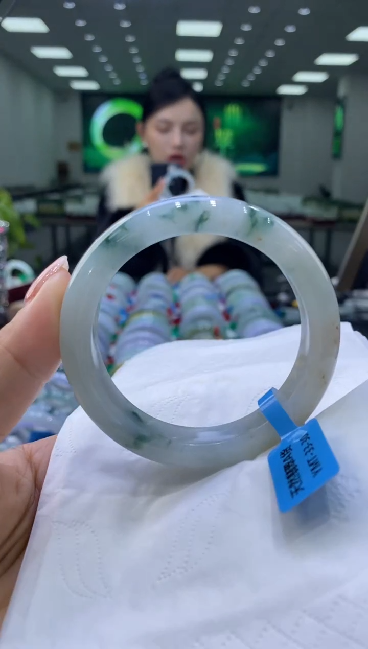 未镶嵌手镯翡翠00004583