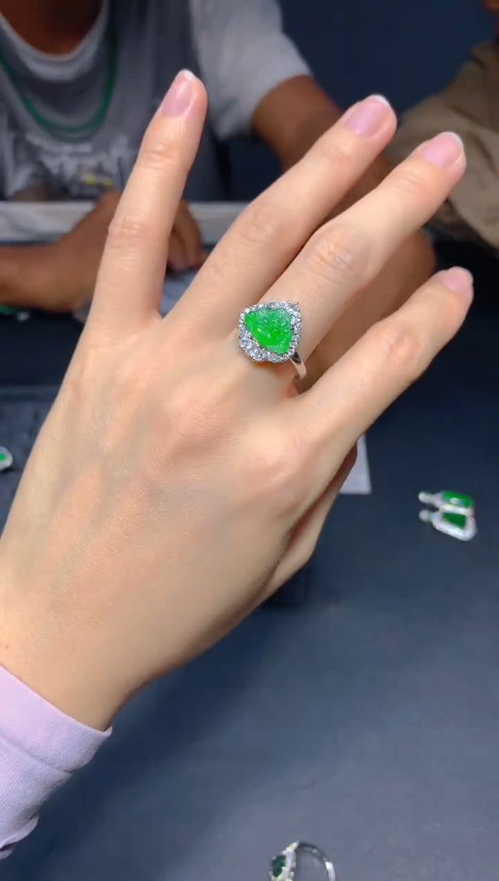 【闪购商品】定制翡翠未镶嵌34多样性发货(发其一）