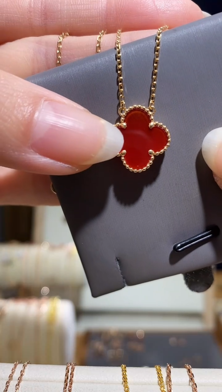 【闪购商品】玛瑙/玉髓项链18K金镶嵌项链