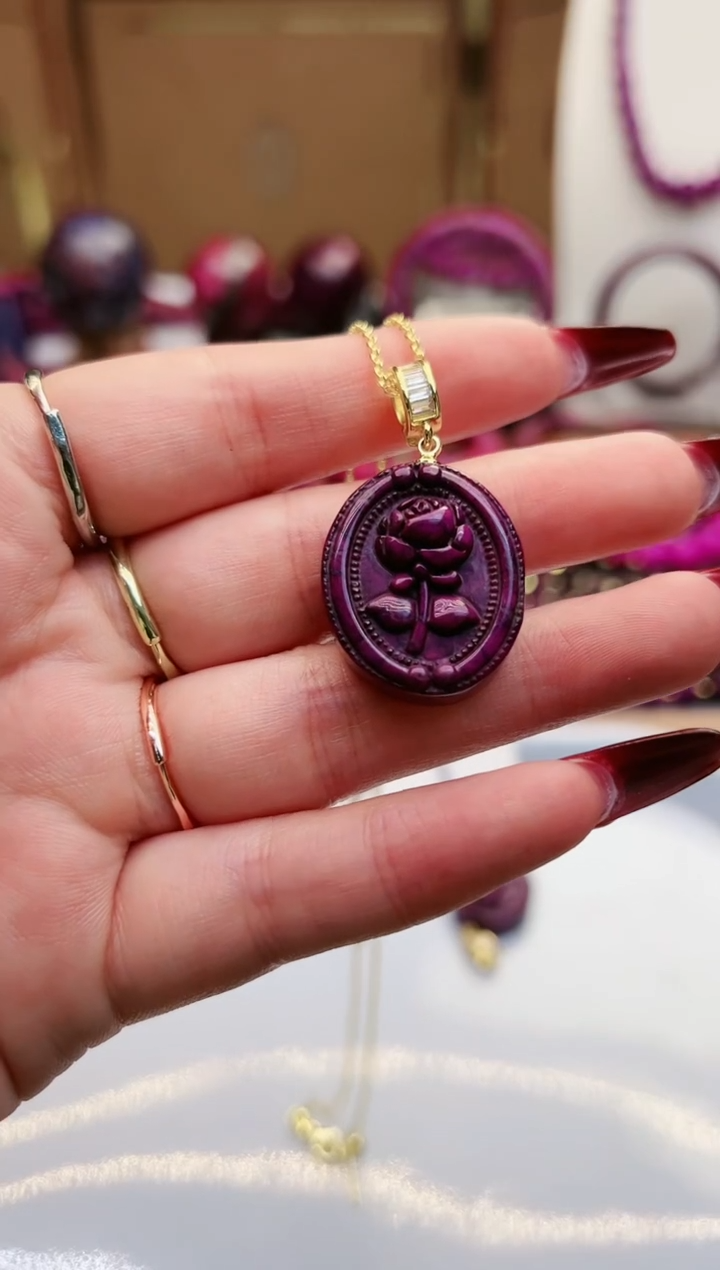 【闪购商品】苏纪石（舒俱来）颈饰未镶嵌丝绒紫玫瑰花吊坠