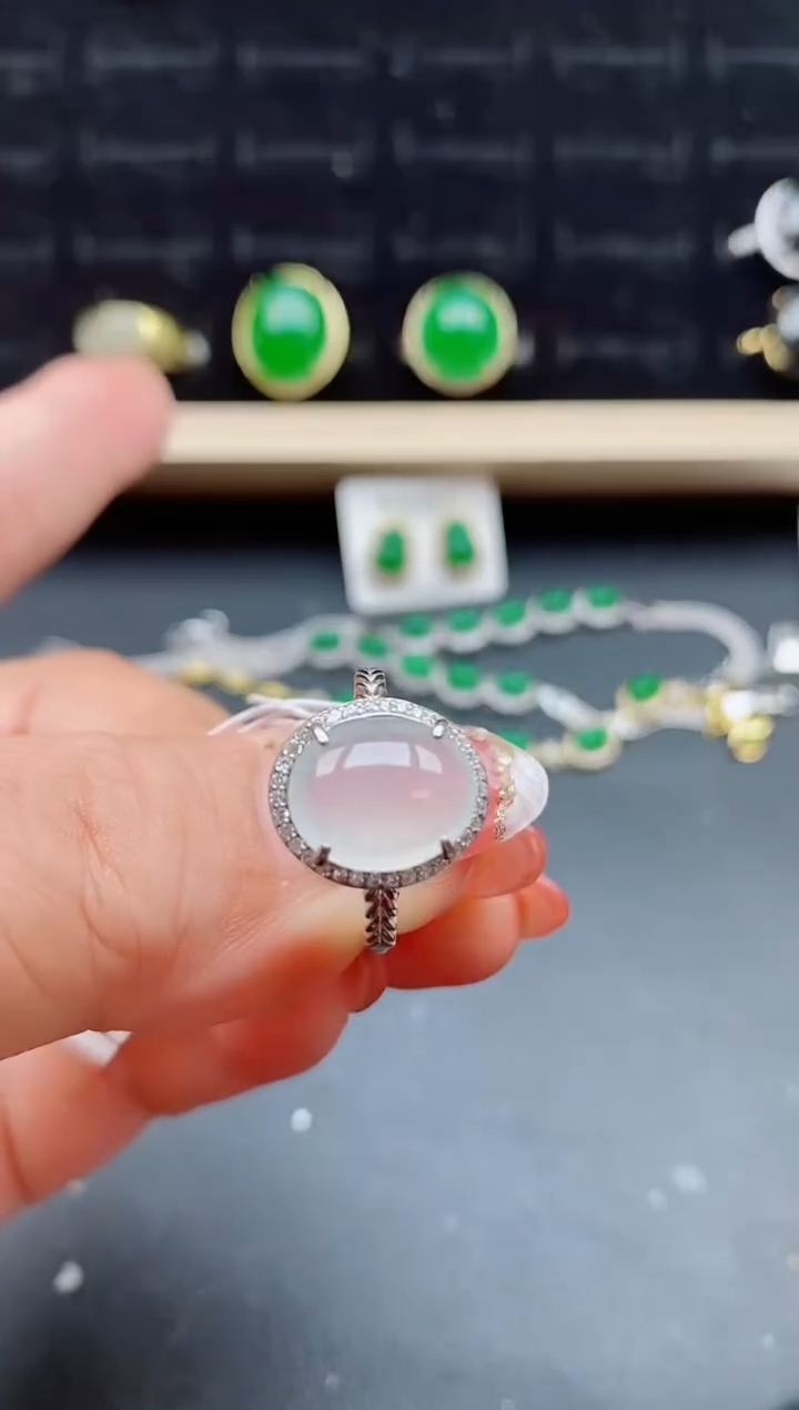 【闪购商品】翡翠戒指银S925镶嵌12121