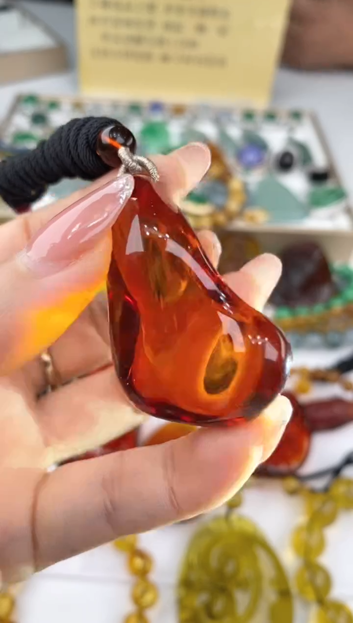 【闪购商品】琥珀吊坠(赠链)未镶嵌25283/静静聊翠