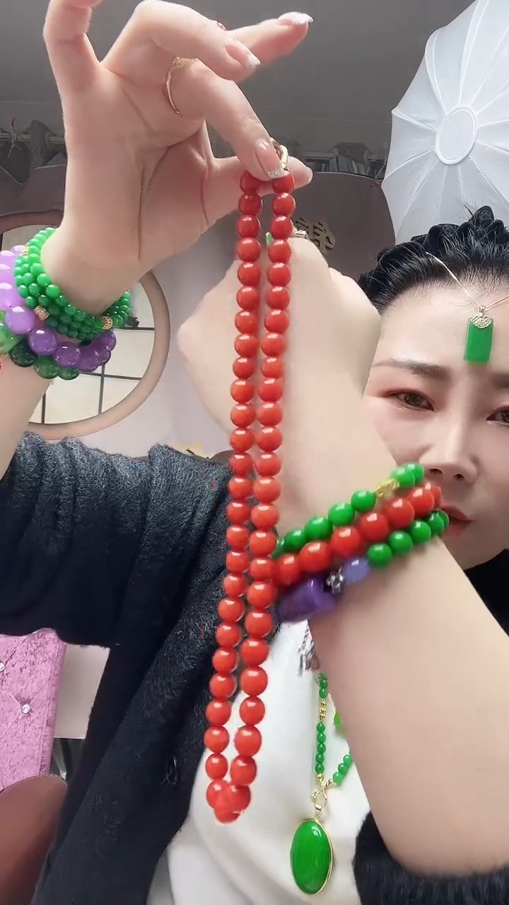 【闪购商品】翡翠颈饰14K金镶嵌红卡10项链