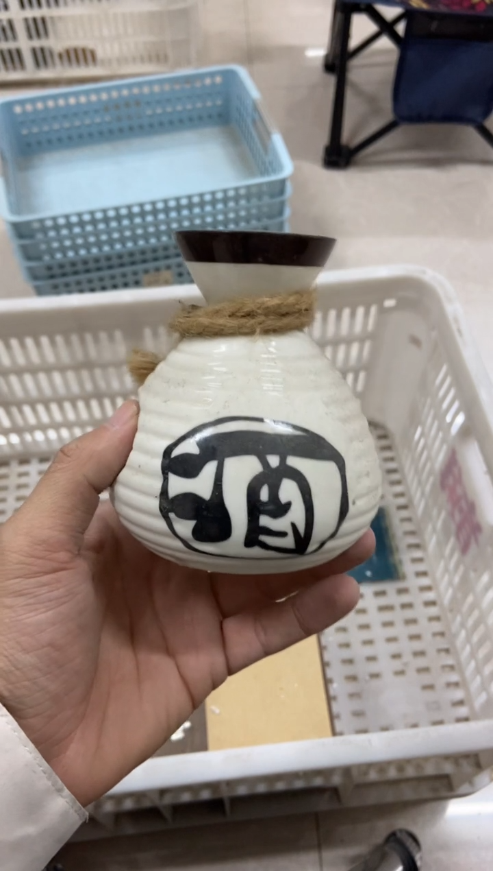 杯无运费险有瑕疵的摄影的产品有使用过的痕迹有点脏介意勿拍