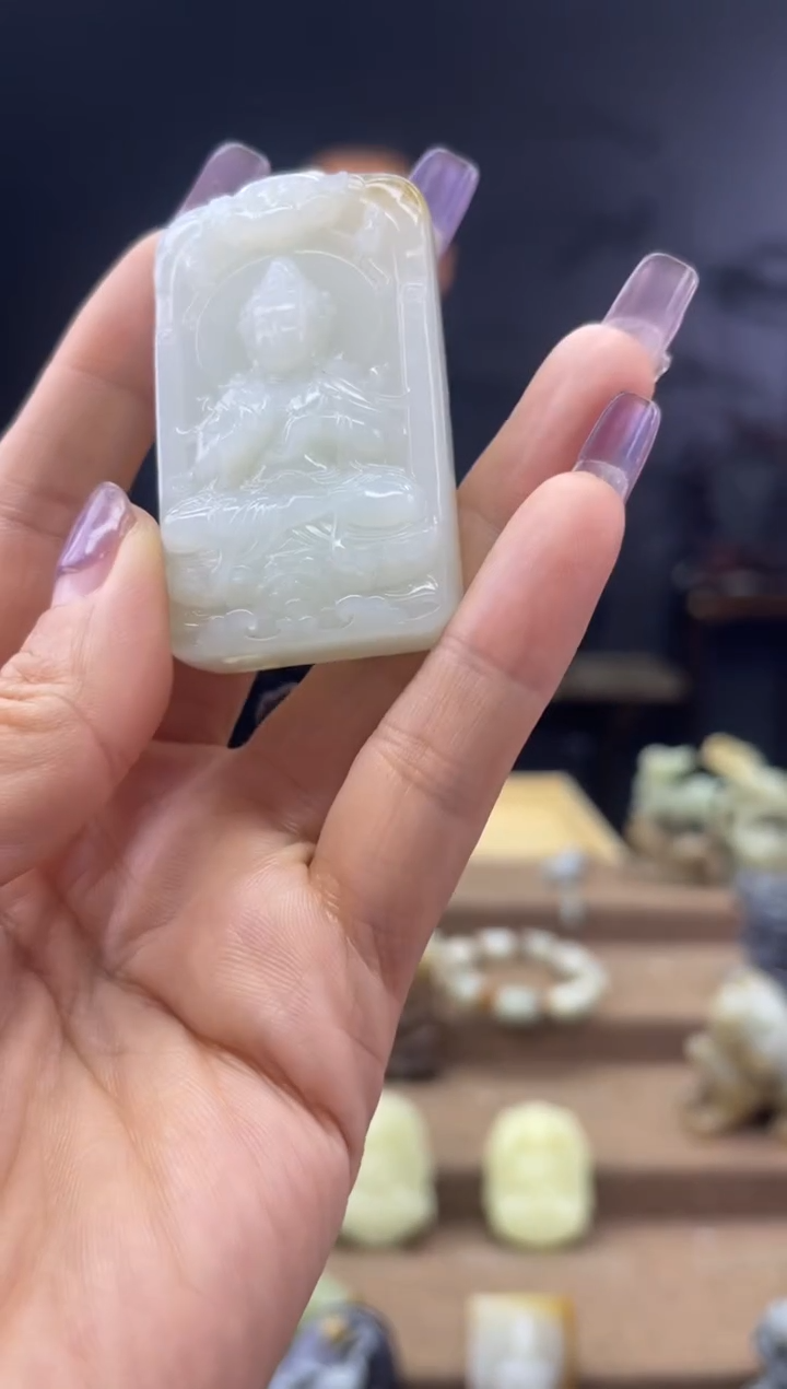 颈饰未镶嵌和田玉1