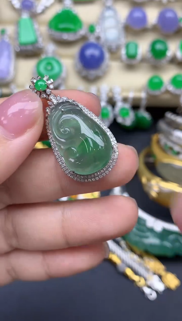 【闪购商品】翡翠颈饰18K金镶嵌635-中国好珍宝