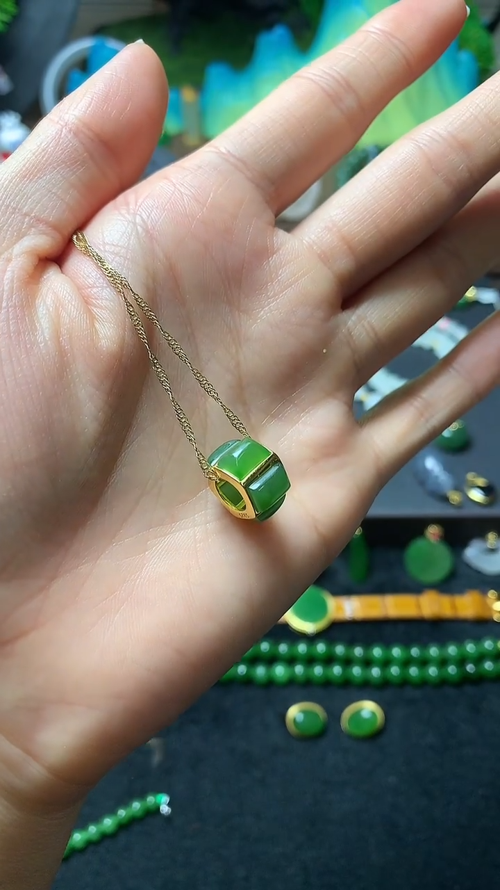 【闪购商品】和田玉颈饰银S925镶嵌吊坠