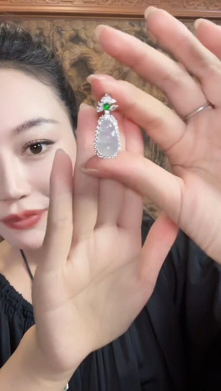 颈饰银S925镶嵌翡翠吊坠