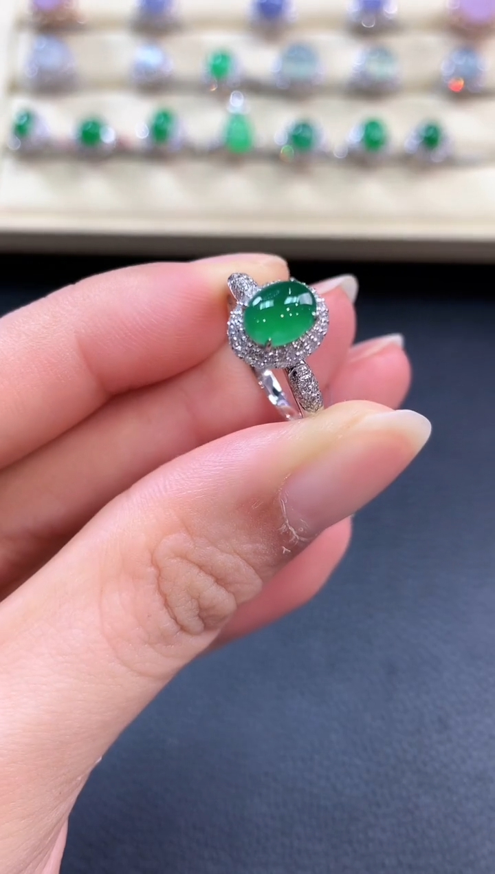 【闪购商品】翡翠戒指18K金镶嵌b70       