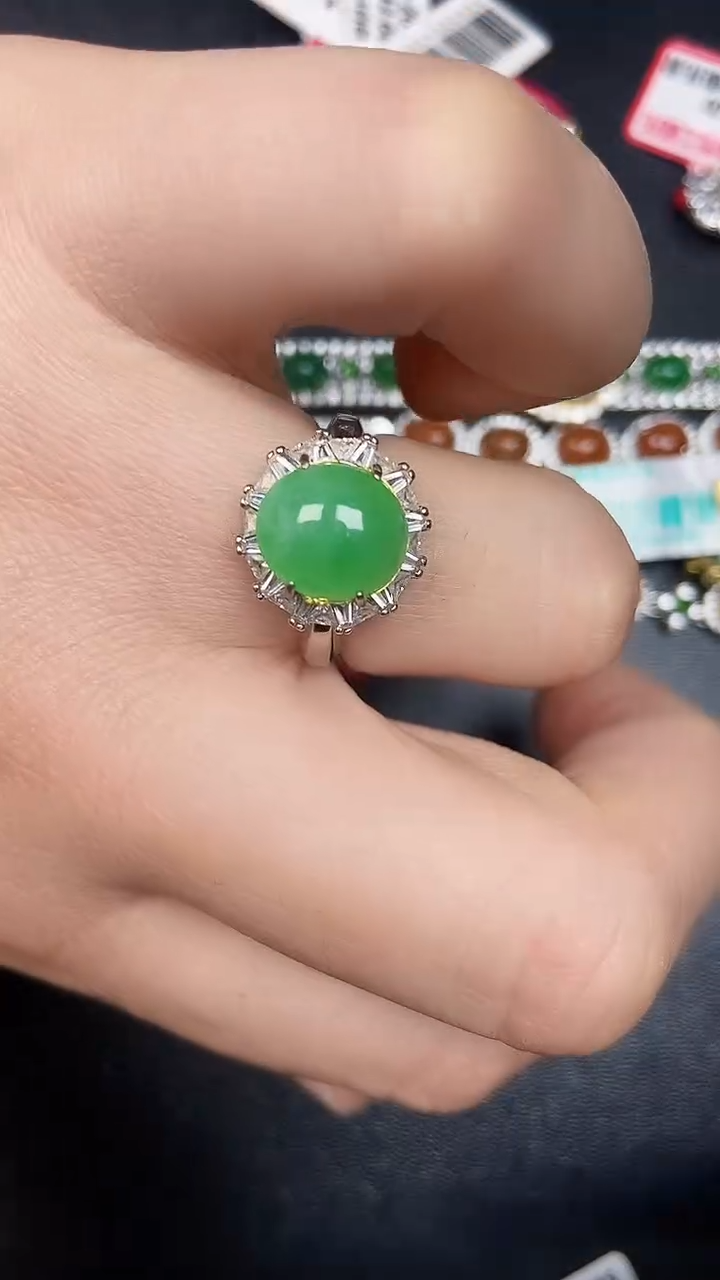 银S925镶嵌戒指翡翠2500