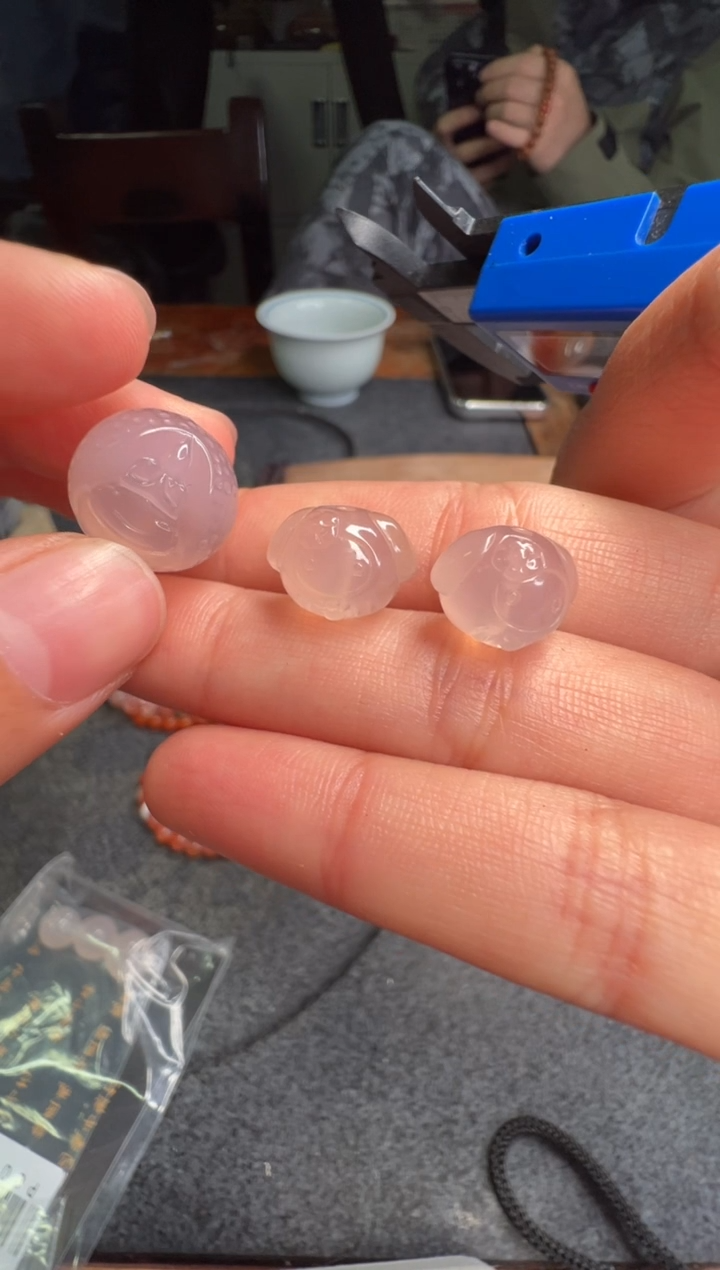 【闪购商品】玛瑙/玉髓雕珠未镶嵌p5088