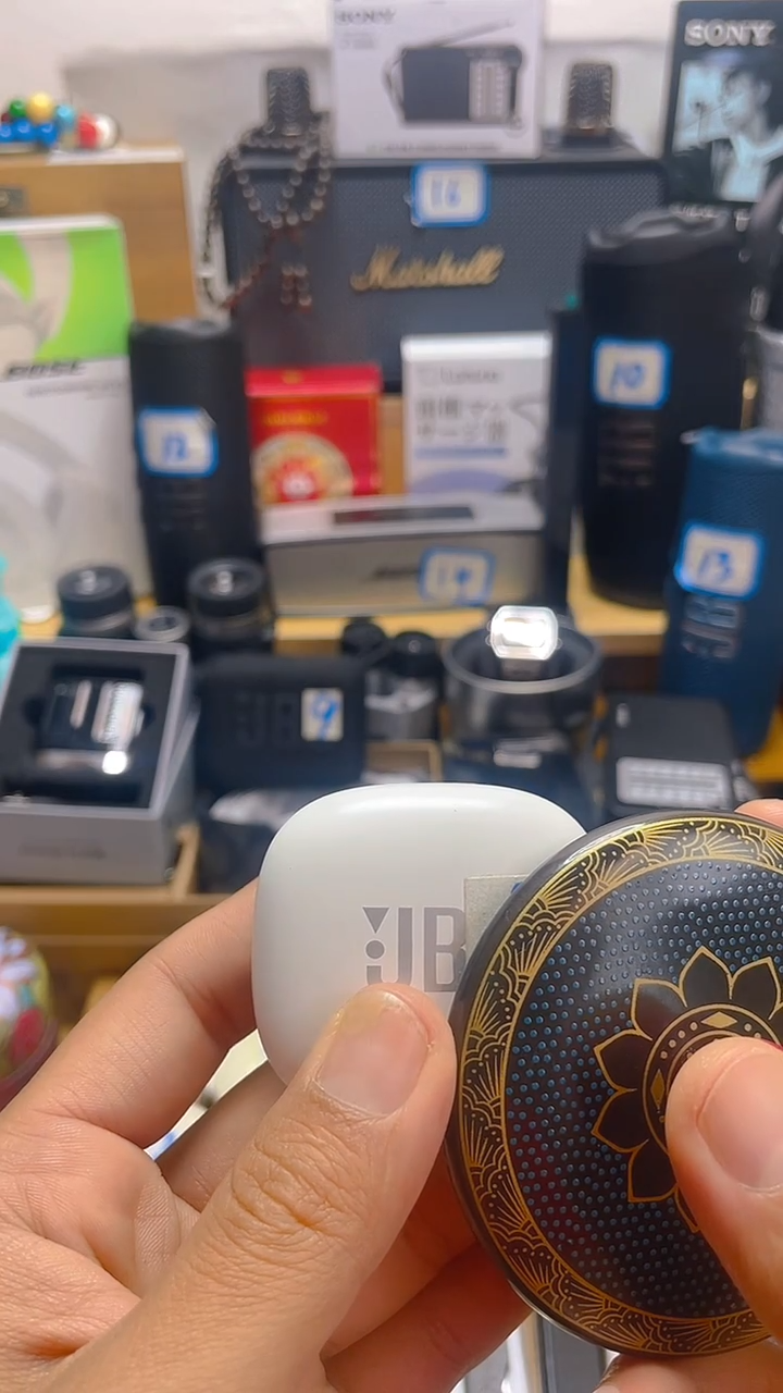 瓷片闪购商品 如图所示