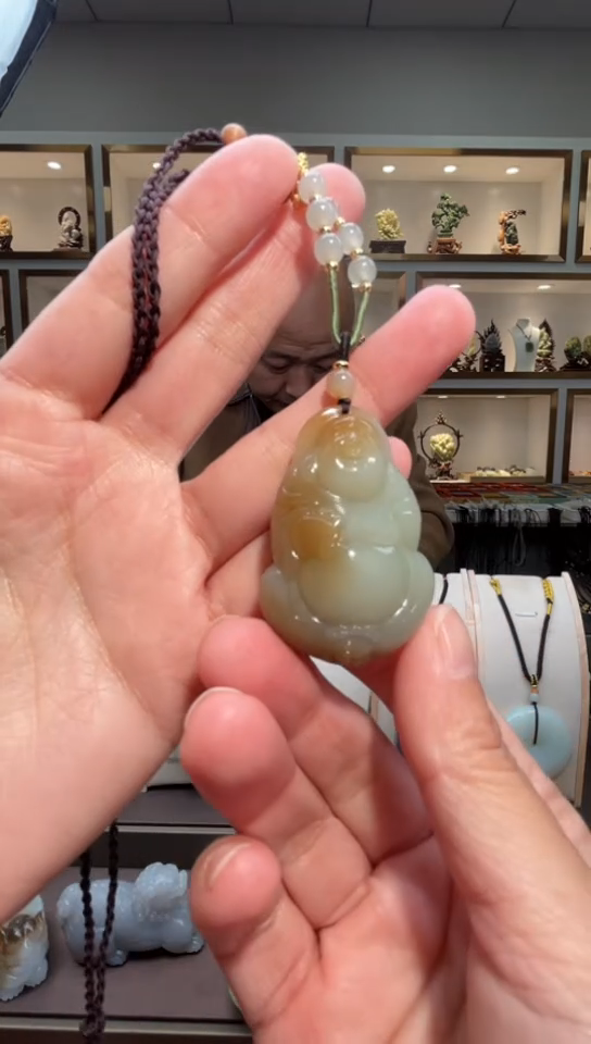 颈饰未镶嵌和田玉苏