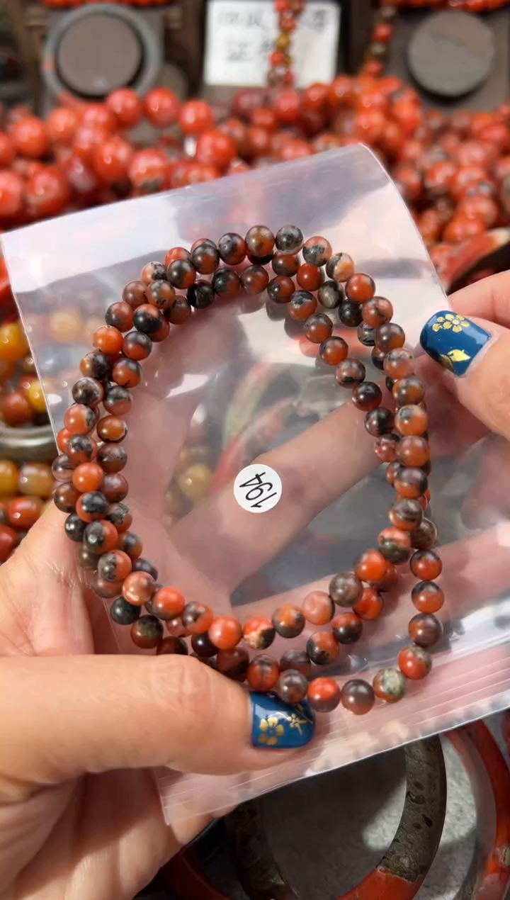 未镶嵌手串南红玛瑙6+