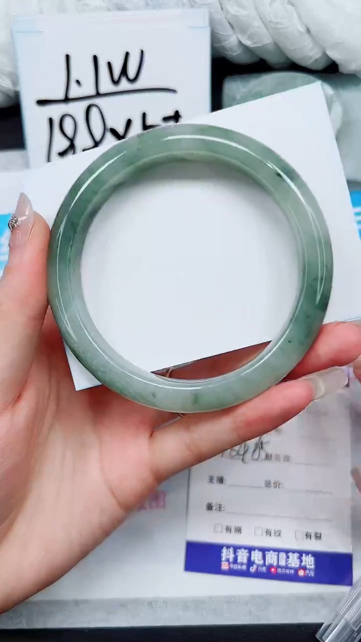 【闪购商品】石英质玉手镯未镶嵌S78-64/65