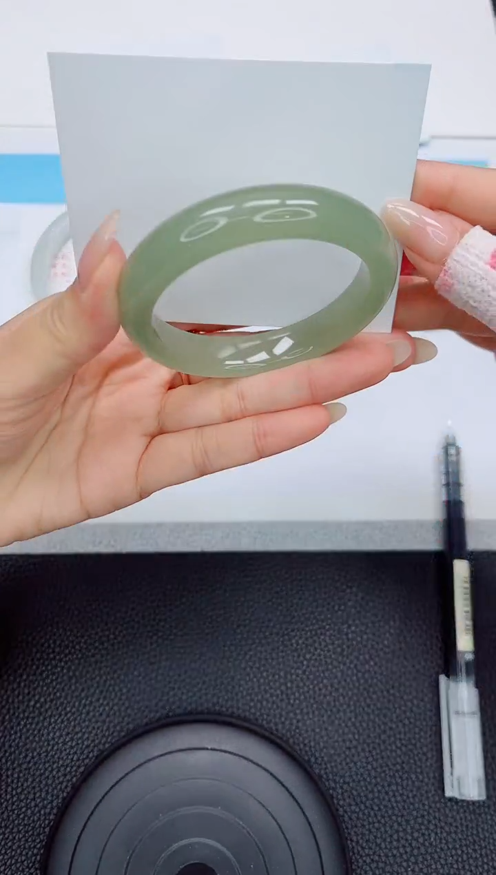 石英质玉手镯未镶嵌81-54