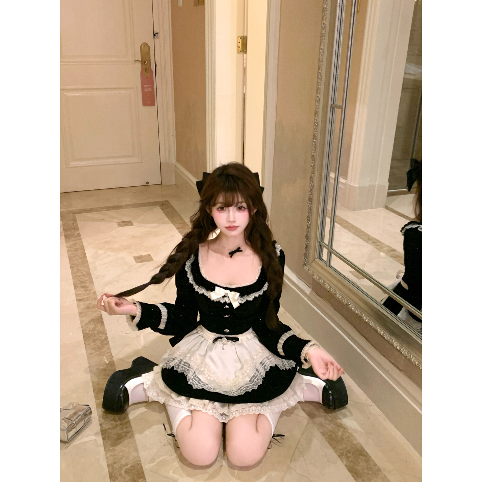 瑞茜·威瑟斯 黑松露小猫 秋冬千金风法式丝绒收腰连衣裙 R1127-1T