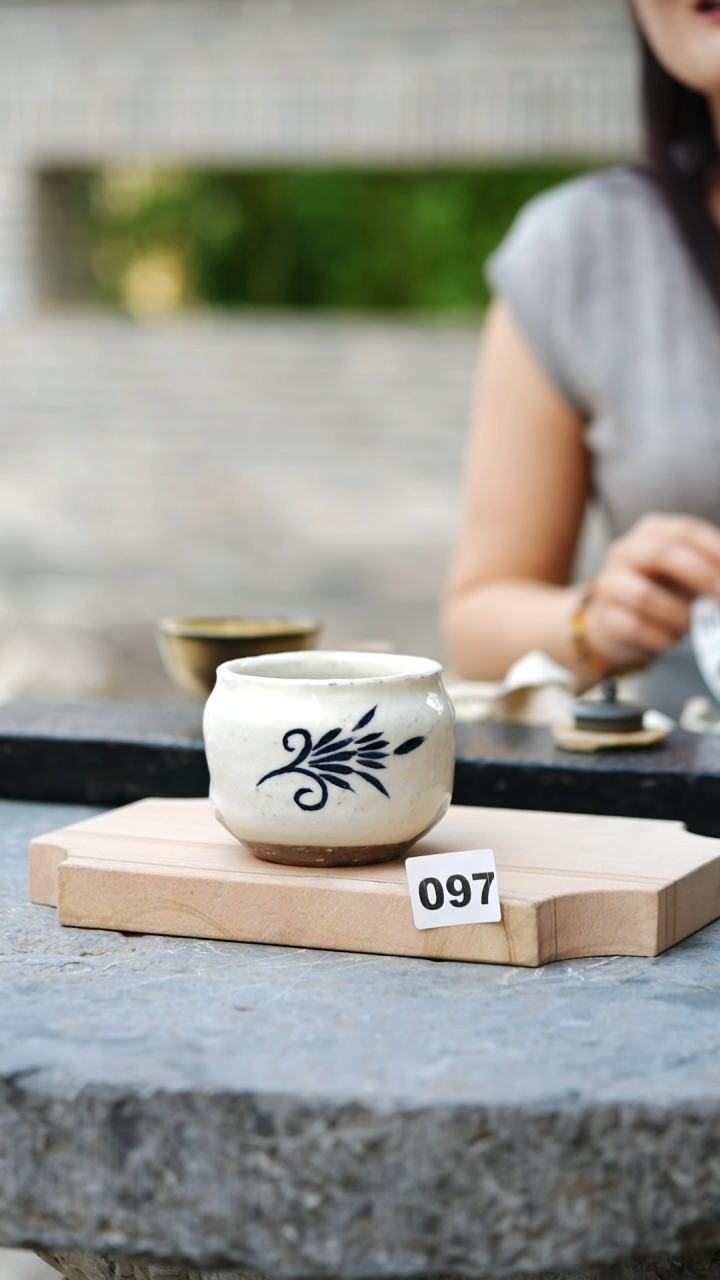 瓷片见山北野见山北野