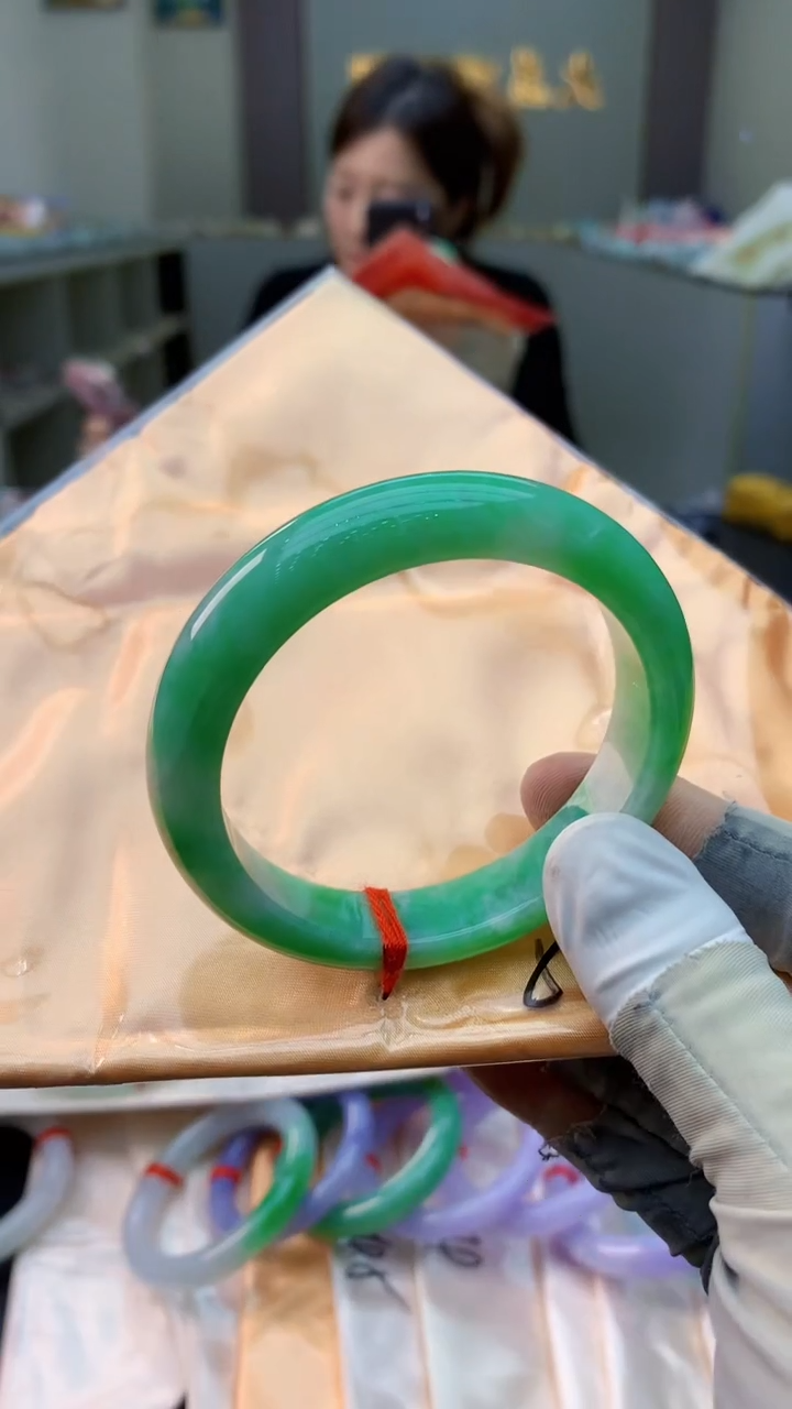 未镶嵌手镯翡翠0483957459