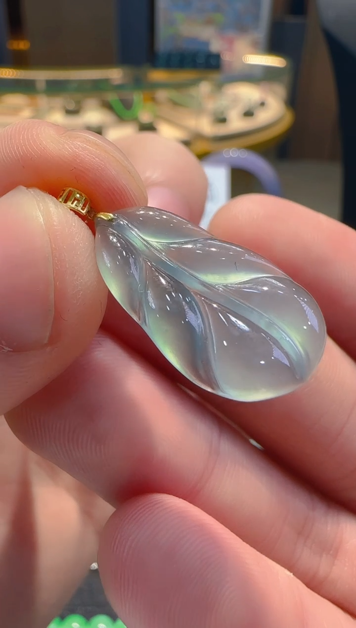 【闪购商品】翡翠吊坠(不含链)18K金镶嵌多样性发货一件