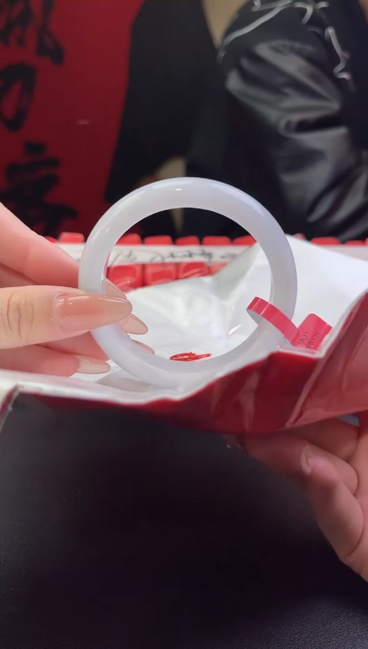 【闪购商品】翡翠手镯未镶嵌1翡翠手镯