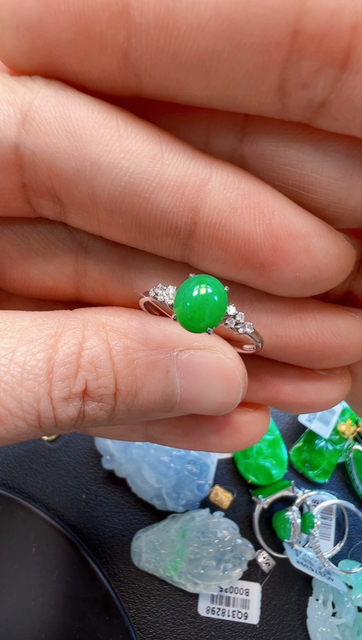 【闪购商品】翡翠戒指未镶嵌3500一对