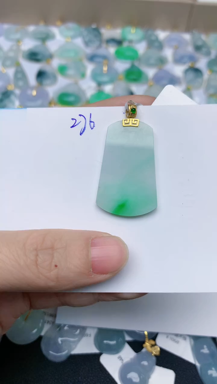 【闪购商品】翡翠颈饰18K金镶嵌天然翡翠A货    276