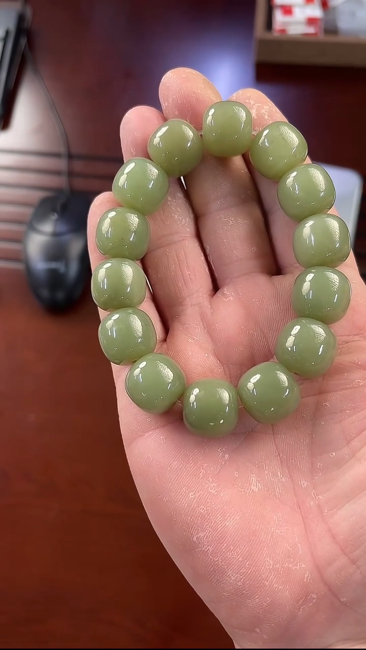 未镶嵌手链和田玉手串