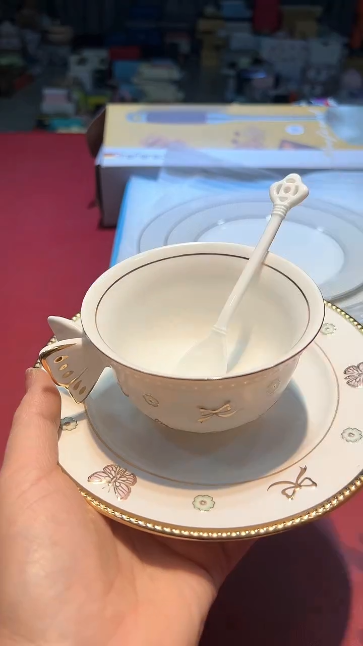 【闪购商品】瓷片锅碗瓢盆一件不剩