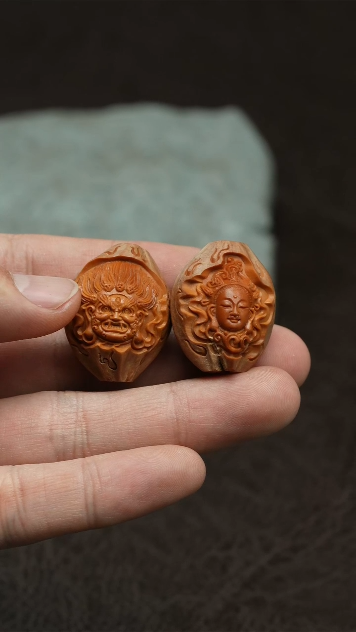 【闪购商品】橄榄核吊坠原皮单子一对