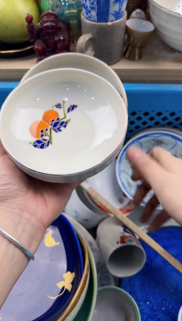 742回流瓷器，默认微瑕，18包邮