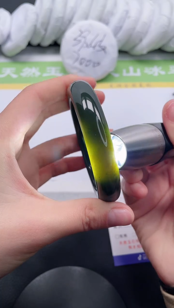 【闪购商品】和田玉手镯未镶嵌A77-58+