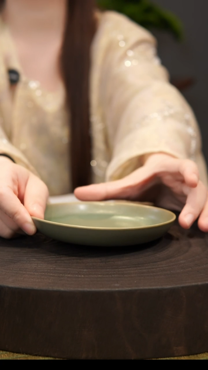 碟奉化碟  汝州原产地  原矿老釉  带底款