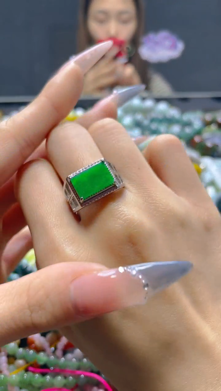 颈饰未镶嵌翡翠/X/翡翠A货，一件也是批发价