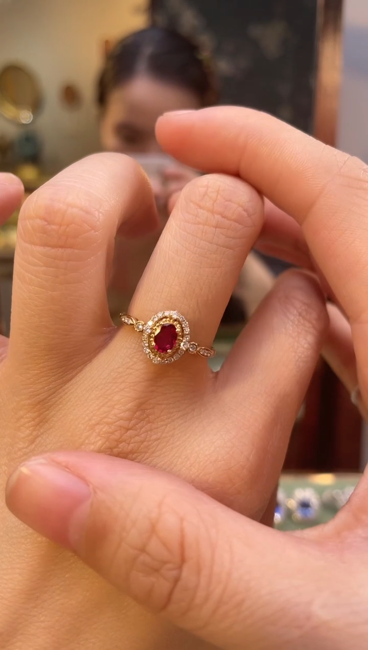 【闪购商品】红宝石戒指18K金镶嵌主石：0.30ct