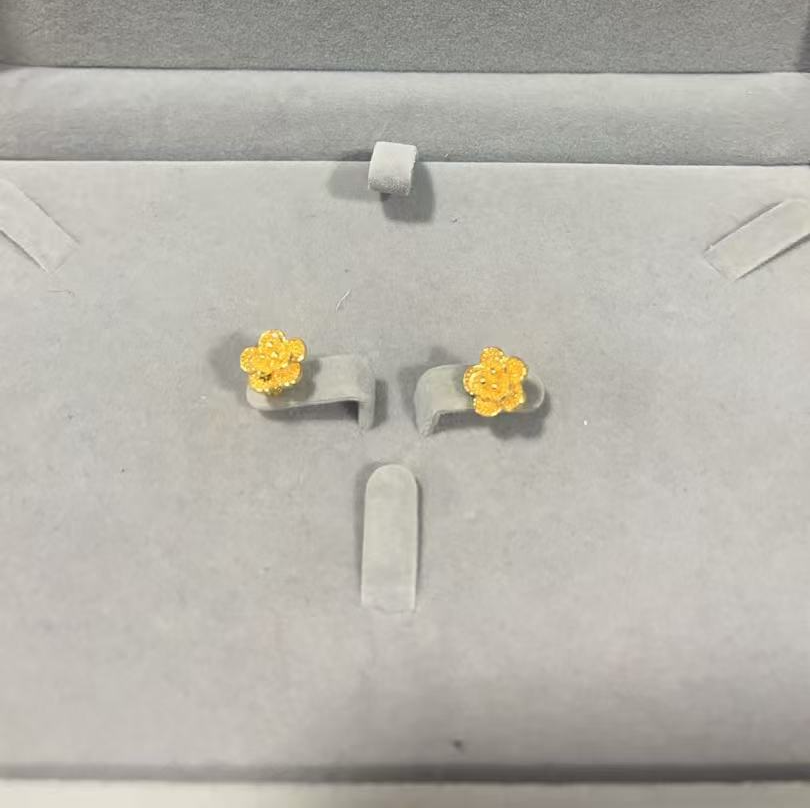 A753曼莹精工耳钉