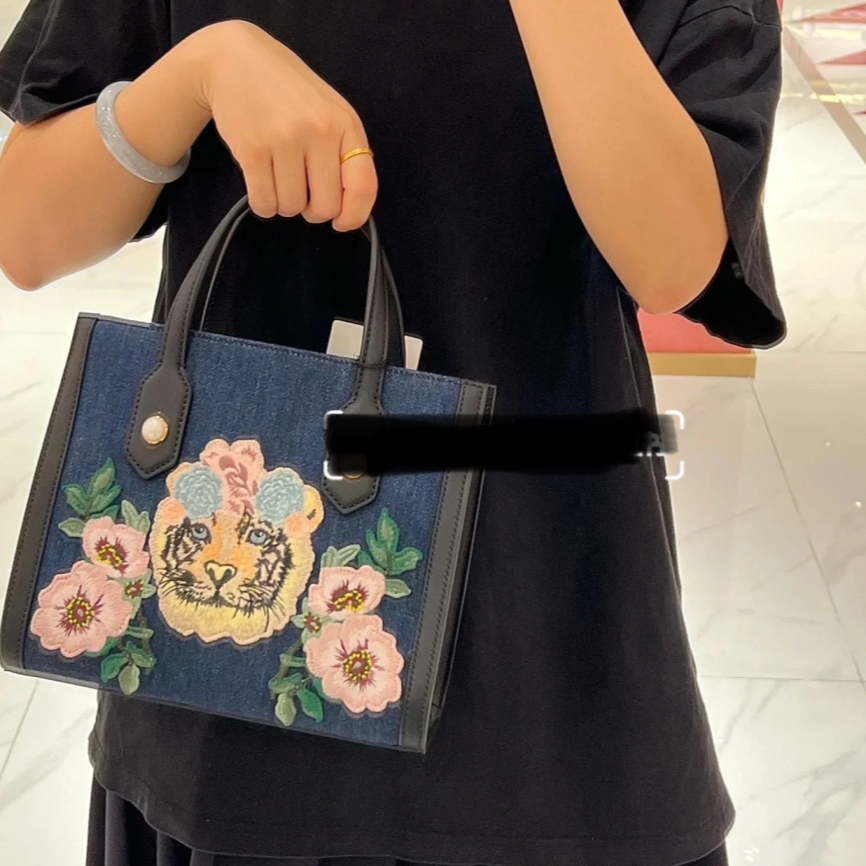 99新 GUCCI/古驰 /夏vv1202/斜挎包/17069722