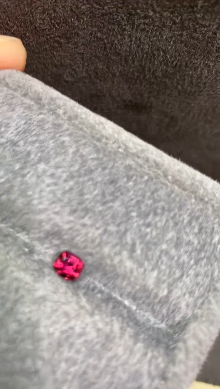 【闪购商品】尖晶石裸石未镶嵌a-301 0.67ct