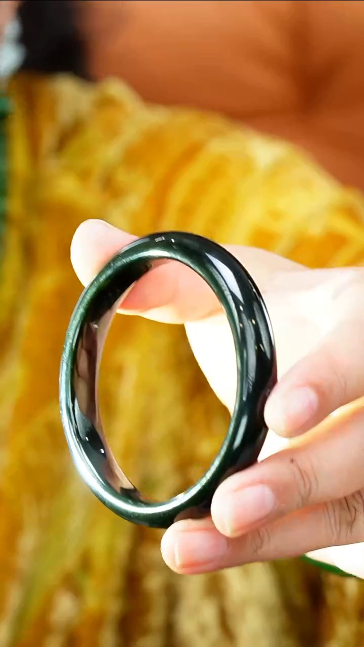 和田玉手镯未镶嵌57