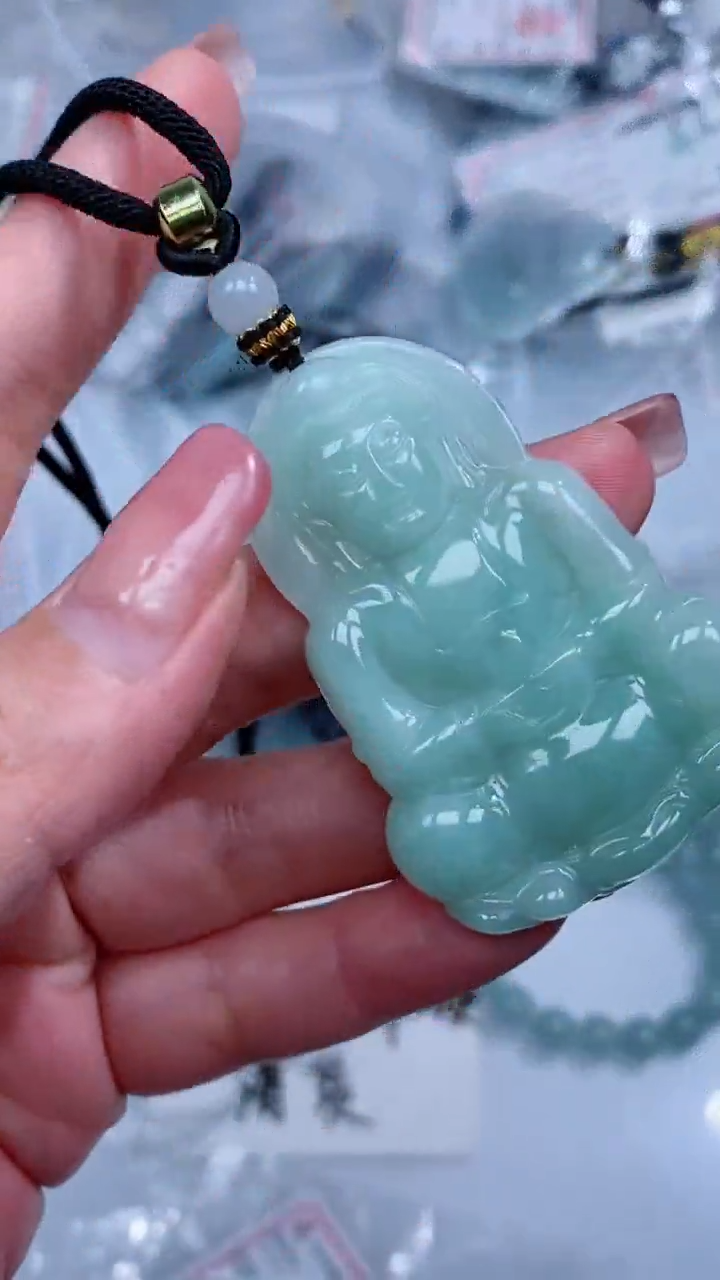 翡翠未镶嵌颈饰吊坠