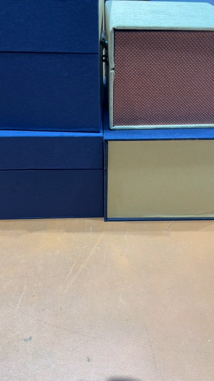 摆件J****®阿达西日瓷摆件521