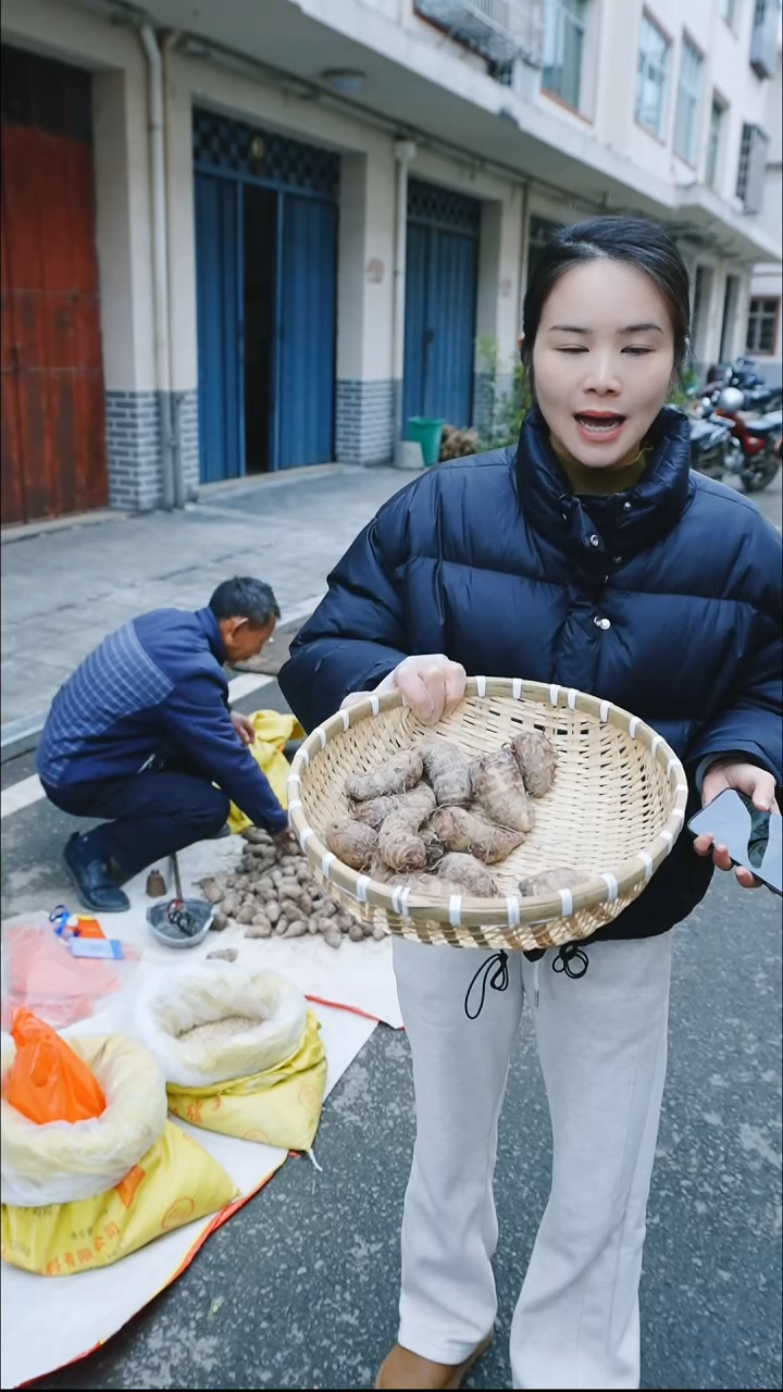 中国大陆带卖农家爷爷家小芋头3斤